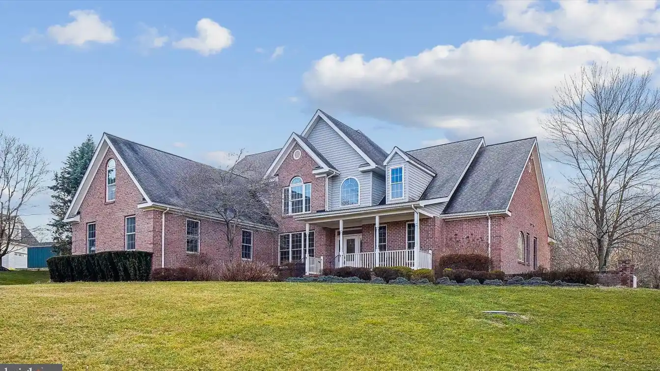 Gorgeous Six Bedroom All-brick Colonial