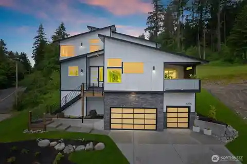 New Corner Home at River Rock Auburn