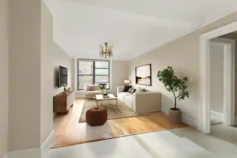 Bright and Air Home Close to Riverside Park