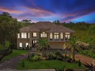 Coastal Elegance Overlooking Santa Rosa Sound
