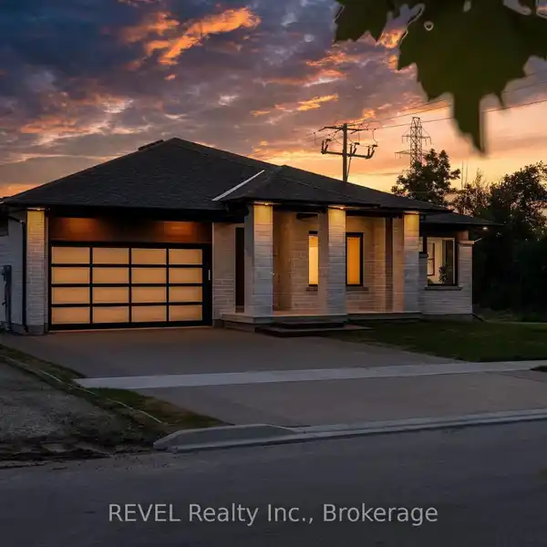 CANAL-FRONT LIVING IN SERENE SETTING