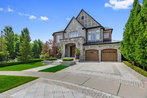 Incomparable Custom Estate