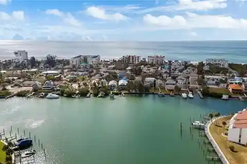 Key West-Style Coastal Home in a Protected Lagoon