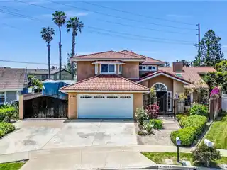 Spectacular Home on a Rare End-Of-Cul-De-Sac Lot