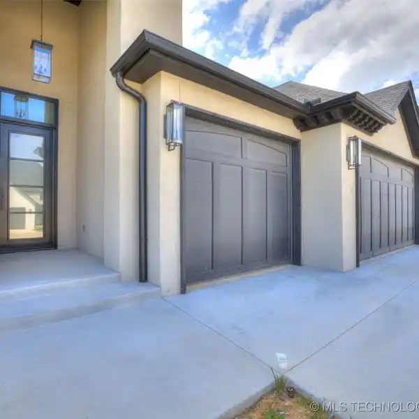 NEW CONSTRUCTION WITH A FANTASTIC PLAN