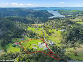 Peaceful Estate Living Close to Urban Convenience