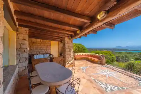 Gorgeous Villa with Forever Views