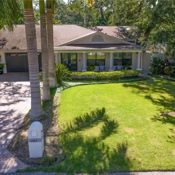 BEAUTIFULLY REMODELED SINGLE-STORY RESIDENCE