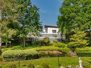 Exceptional Estate in St. George’s Hill Gated Community