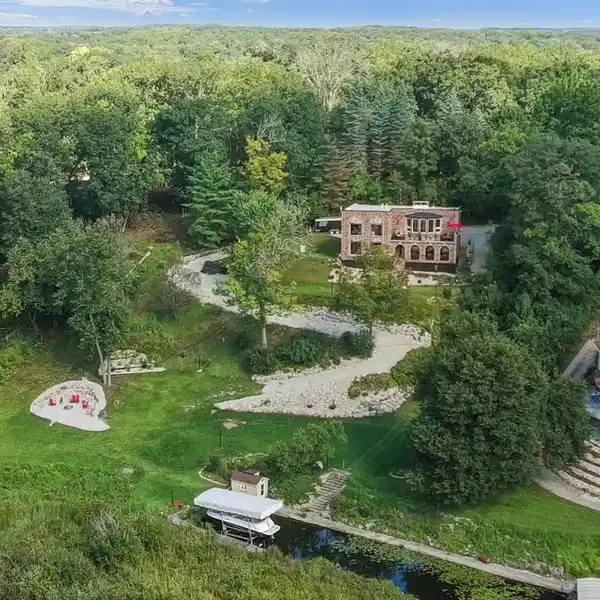 EXQUISITE MILL LAKE HOME WITH SERENE PRIVACY