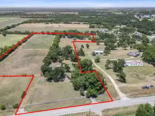 Rare 10-plus-acre Ranch in Mckinney