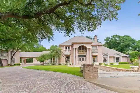 Unforgettable Offering in Preston Hollow