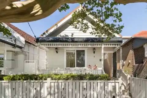 Classic Cottage Charm with Fresh Modern Style