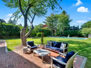 This Classic Treasure Is the Perfect Private Oasis