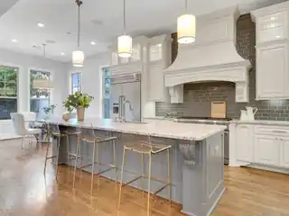 Sophisticated Living in an Unbeatable Location