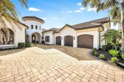 Exquisite Custom Estate