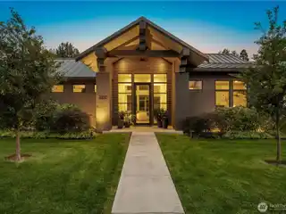 Refined Modern Living in Crosshaven