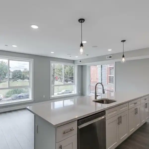 METICULOUSLY MAINTAINED INVESTMENT OPPORTUNITY