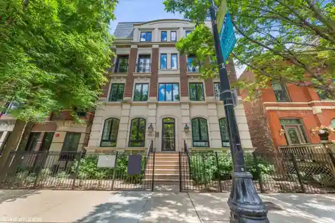 Gorgeous Four Bedroom Duplex