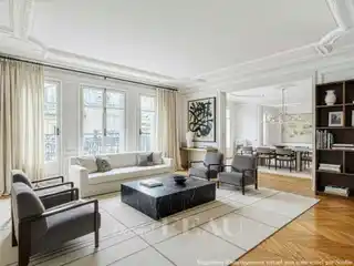 Place Victor Hugo Light-Filled Apartment