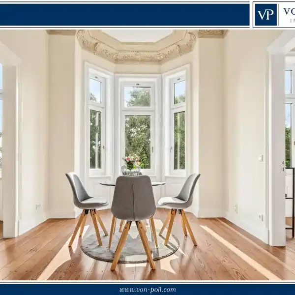 COMPLETELY RENOVATED HOME DIRECTLY ON THE ALSTERPERLE