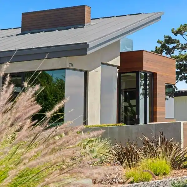 SINGLE-LEVEL HOME WITH STUNNING COASTAL VIEWS