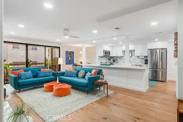 SPACIOUS COASTAL CONDO NEAR MALAGA COVE PLAZA