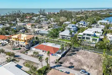 Incredible Opportunity in Bayview Estates