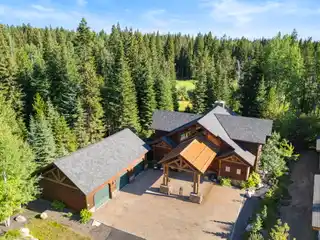 Luxury Log Home on the Golf Course