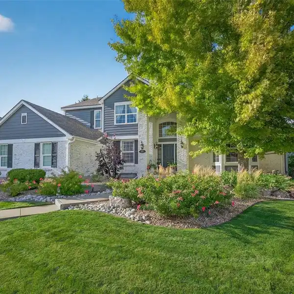 RESORT-STYLE LIVING IN COVETED WEATHERSTONE COMMUNITY