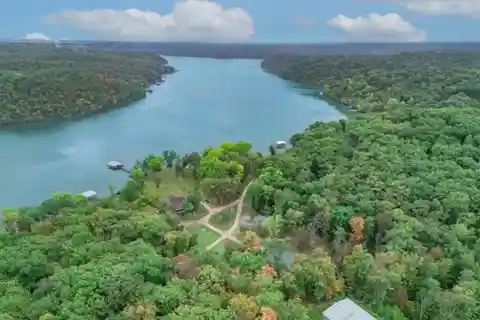 The Ultimate Lakeside Sanctuary