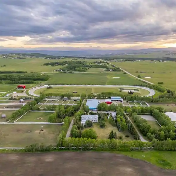 TOP-NOTCH EQUESTRIAN PROPERTY AND LUXURY RESIDENCE