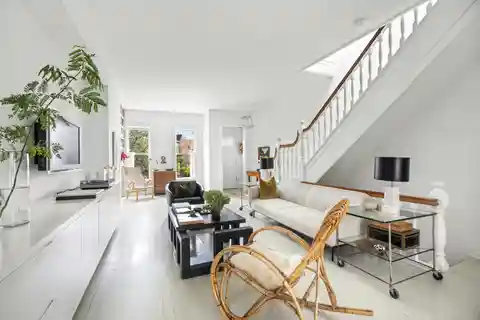 Gorgeous and Versatile Townhouse