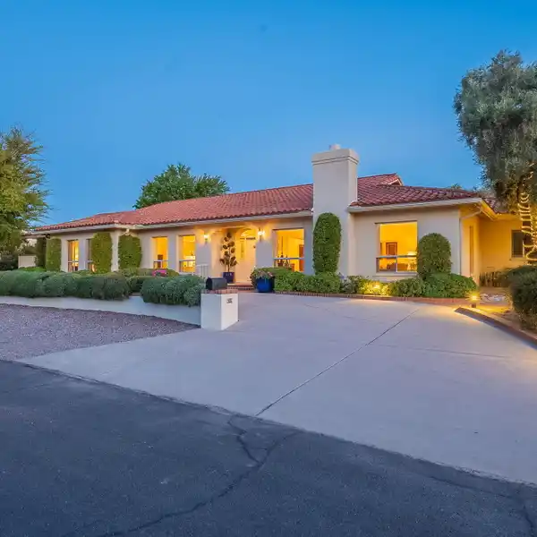 TRADITION MEETS SOUTHWEST FLAIR