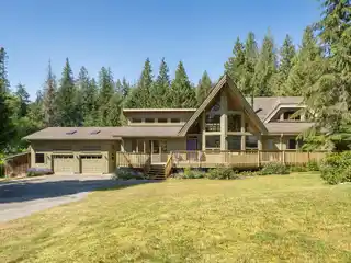 Live a Dream Rural Lifestyle on 3.24 Flat Acres