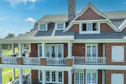 Luxury Living at Lake Sinclair