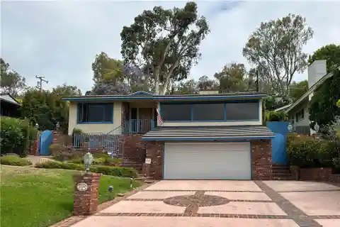 Opportunity Awaits in Prime Valmonte Location