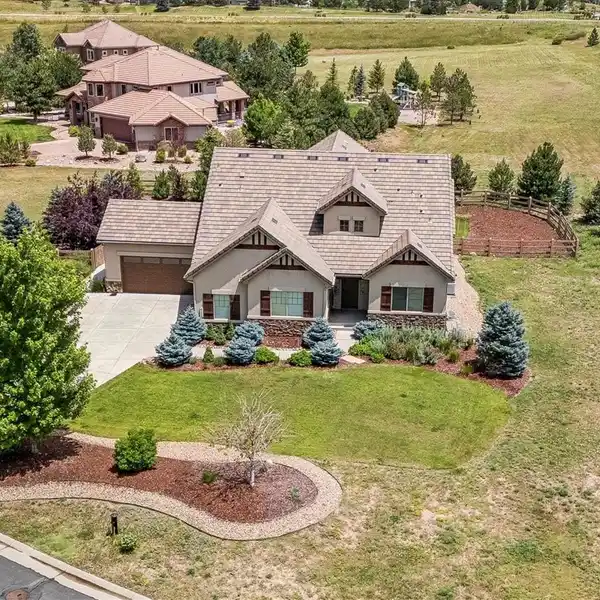 IMPECCABLE HOME IN THE PRADERA GOLF CLUB COMMUNITY