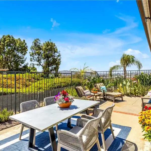 UPGRADED TOWNHOME IN SOUGHT-AFTER MESA VISTA