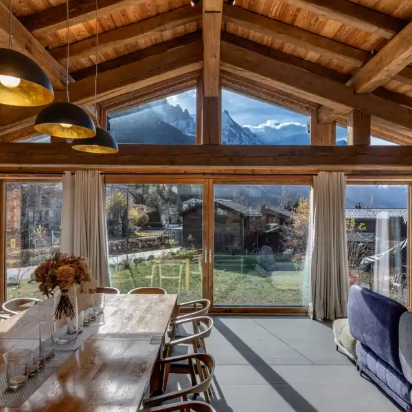 LUXURY CHAMONIX CHALET WITH MONT-BLANC VIEWS