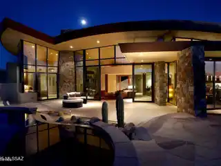 Award-Winning Design Meets Desert Serenity