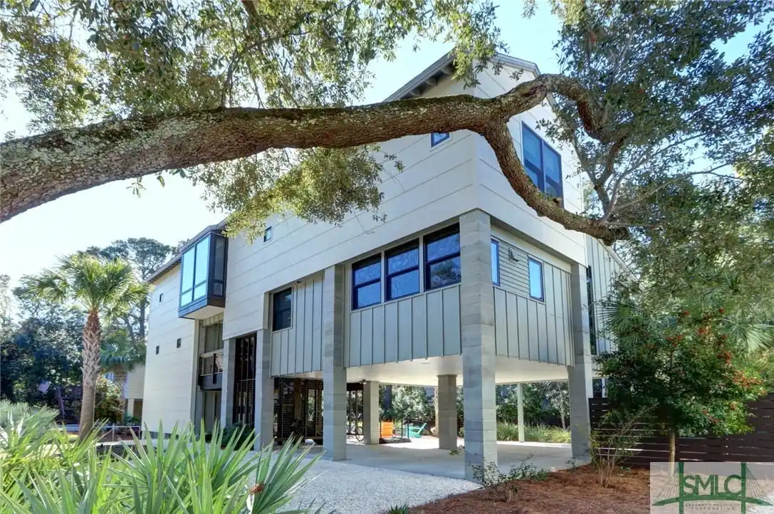 Three Palms House
