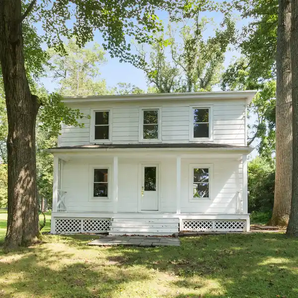 BEAUTIFUL PROPERTY ON A DESIRABLE ROAD