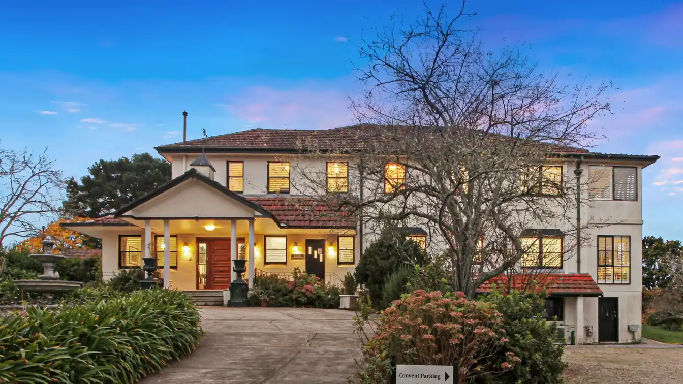 Stunning Home in Charming Leura Village