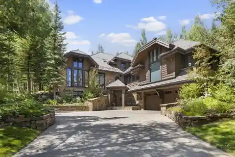 The Ultimate in Mountain Living