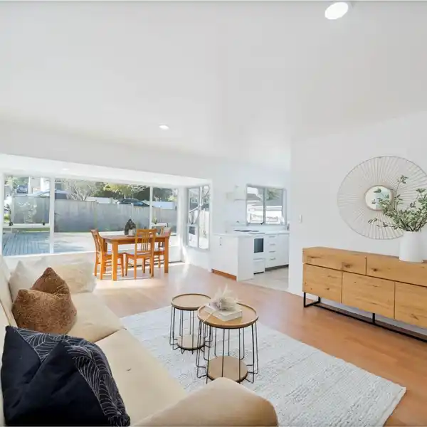 VERSATILE LIVING IDEAL FOR EXTENDED FAMILIES