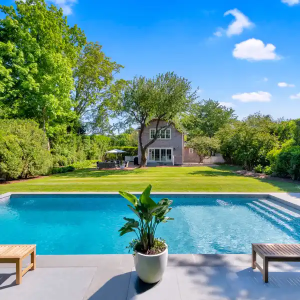 THIS CLASSIC TREASURE IS THE PERFECT PRIVATE OASIS