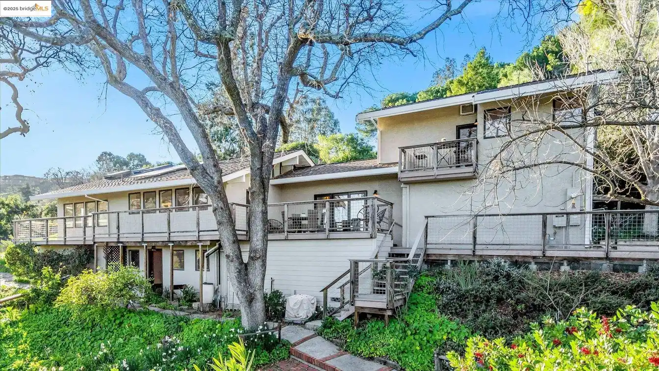 Lovely Home in the Picturesque Reliez Valley