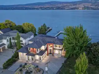 Okanagan Beachfront Haven
