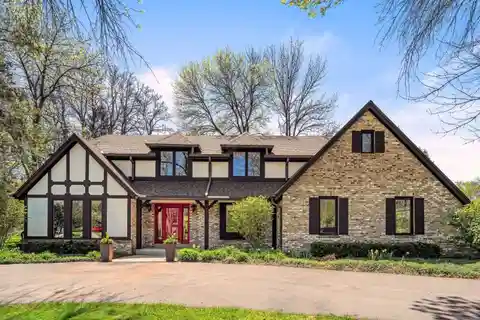 Lovingly Maintained Gem Near City Center